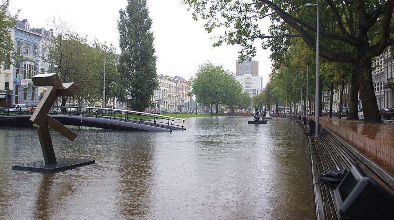 Rotterdam water square storing stormwater during heavy rain